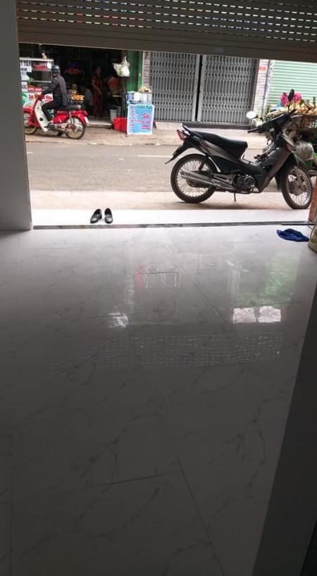 Nhà mặt tiền hiếm, góc giá 4.95 tỷ, ngang 5,3m, Bùi Thế Mỹ, Tân Bình