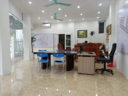 Siêu phẩm biệt thự lô góc kđt Văn Phú Quận Hà Đông DT 130m x MT 20m Giá 14tỷ