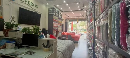 Hàng hiếm Trần Duy Hưng (cực hiếm ) một mặt phố một mặt ô tô tránh phố víp nhật hàn Diện tích 48/55m2, nhà 7 tầng, mặt tiền 3,6m. Gía 29,5 tỷ