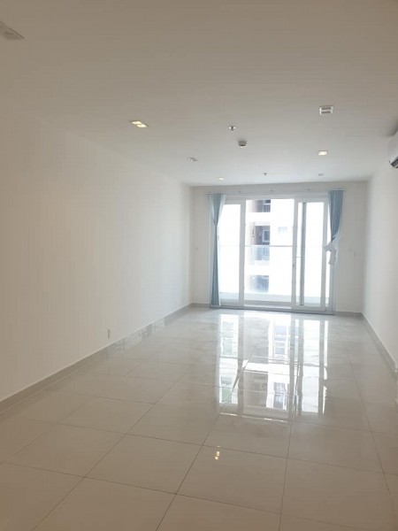 Cho thuê CH Sky Center Phổ Quang Offictel 36m2, ntcb, giá 8Tr