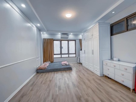 Bán nhà VIP Ba Đình, 35m2*5 tầng, MT 4.5m giá 4.95