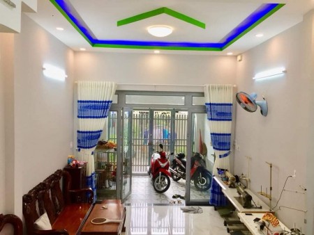 Cần bán gấp nhà Bình Hưng Hòa B Bình Tân 60m2 giá 3,6 tỷ