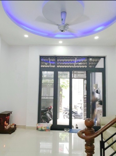 Cho thuê nhà 2lầu/4.5*13m hẻm ôtô Phạm Hùng Phường 4 Quận 8