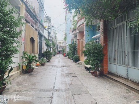 Bán nhà Nguyễn Oanh, GV, P17, dt 42m (3,8x11), lô góc ko LG, Hẻm 4m, Nhà đẹp 4.4 tỷ