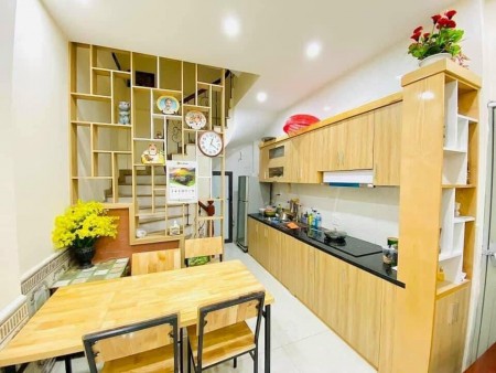 Bán nhà Văn Chương ,an sinh đỉnh,dân trí cao ,28m2,2.6 tỷ