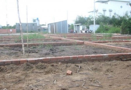 900M ĐẤT CẦU GIẤY CẦN BÁN 3 THOÁNG VUÔNG GIÁ 6X TRIỆU/M 0978439490