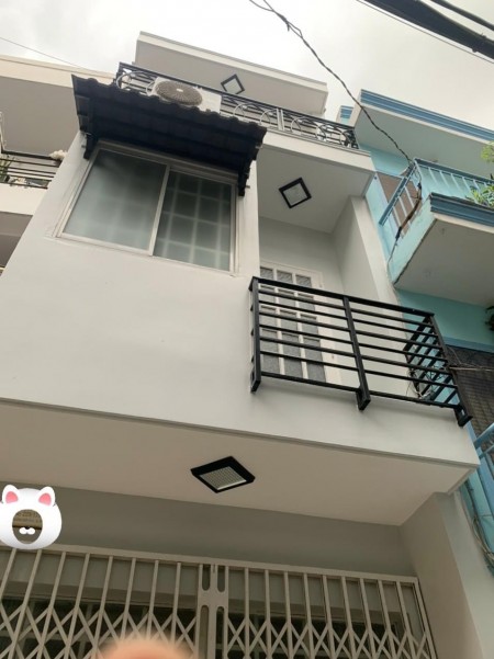 Sát Q1, Chân Cầu Bông, Hẻm Xe Hơi Kinh Doanh, Nhà 3 Lầu, 26 m2 Chỉ Nhỉnh 3 tỷ.