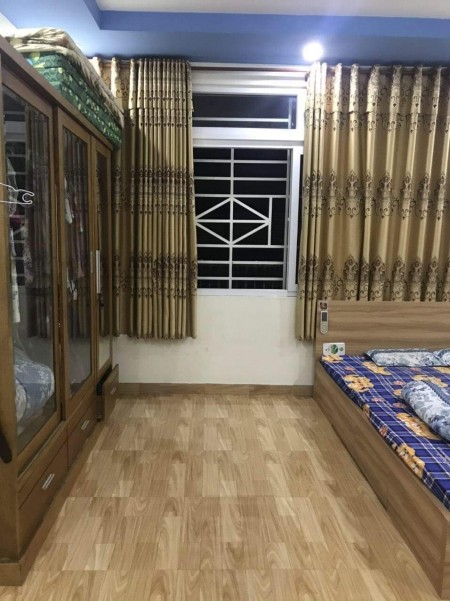 Chủ nhà bán gấp Lạc Long Quân Phường 9, Tân Bình view bao chất 35m2 ngang 4.6 x 7.5- giá 5,2 tỷ