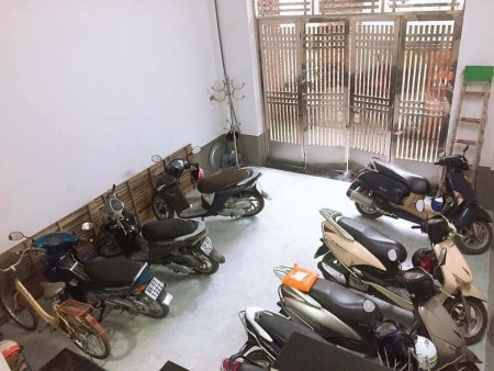 HÀNG NÓNG TÂY HỒ NHÀ ĐẸP 2.4 TỶ 30M2