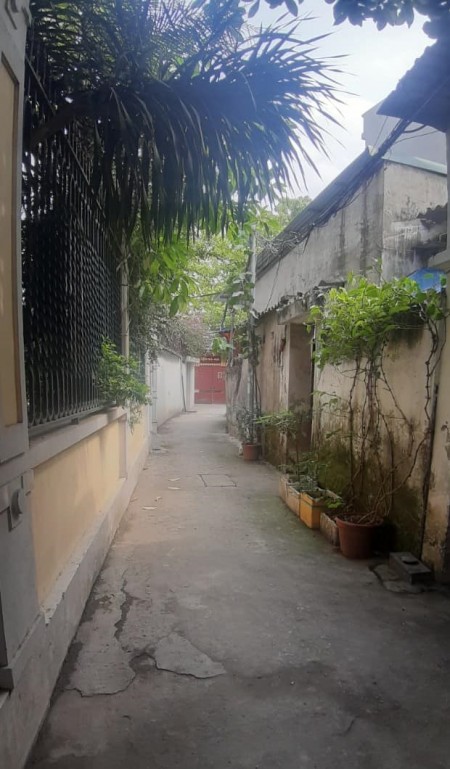 Bán nhà Nguyễn Chính, Hoàng Mai, Đất đẹp, Sổ vuông 40m2, 2.35tỷ.