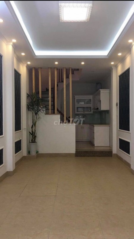 Nhà mới 31m2 , ô tô tránh , trung tâm hoàng đạo thành , thanh xuân