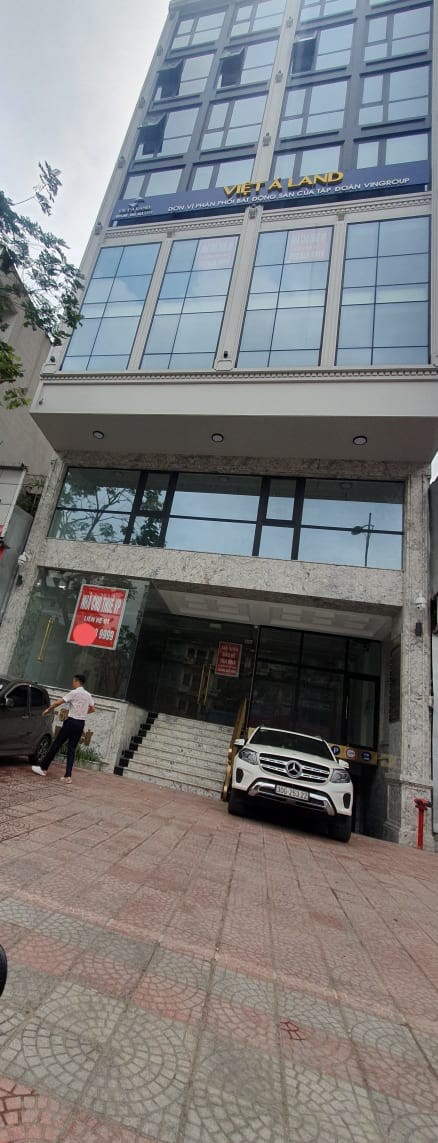 Bán Nhà Mặt Phố Duy Tân, 9 tầng, DT 145m2, MT 8m Giá 50.5 Tỷ. KD Cho Thuê, Vp
