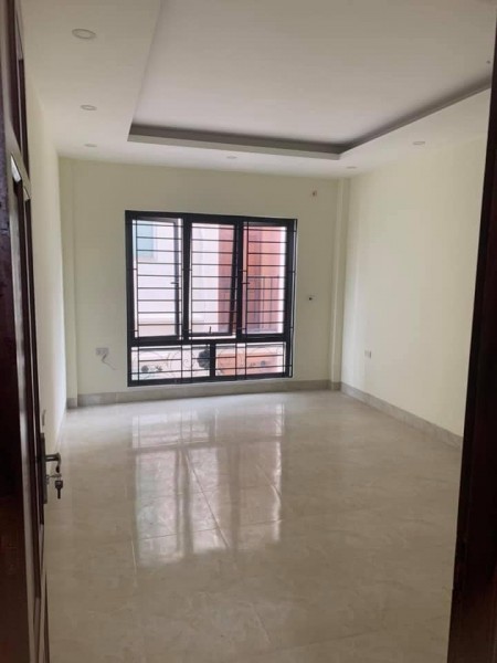 Bán Nhà Vĩnh Hưng, Hoàng Mai, Ngõ rộng chỉ 40m ra đường Vĩnh Hưng, 33m^2, 1 tỷ 8