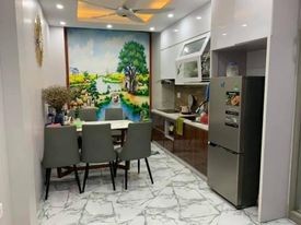Bán nhà Bồ Đề Long Biên, nhà đẹp sẵn ở, tặng 90% nội thất