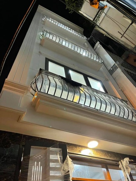 Bán Nhà Khương Đình 35m2x5T, Mới Đẹp Hiện Đại, Ngõ Ba Gác Thoáng, Xách Vali Về Ở Ngay 3.9 Tỷ