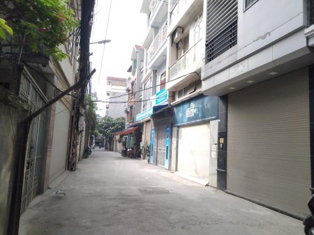 Bán Nhà Định Công Thượng 40m2, Mới Đẹp Ở Ngay, Ô Tô Tránh Vào Nhà, Thoáng Trước Sau 5.4 Tỷ
