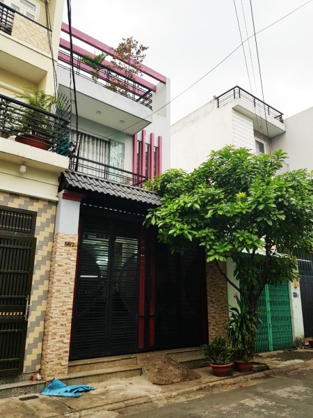 Bán nhà hẻm KD đường Tân Kỳ Tân Quý, quận Tân Phú, DT: 5.5x17 nhà 1 lầu giá 10 tỷ