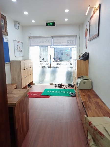 Bán nhà Tây Hồ, 42m2 ô tô đỗ cổng 5,3 tỷ, lô góc 2 mặt thoáng