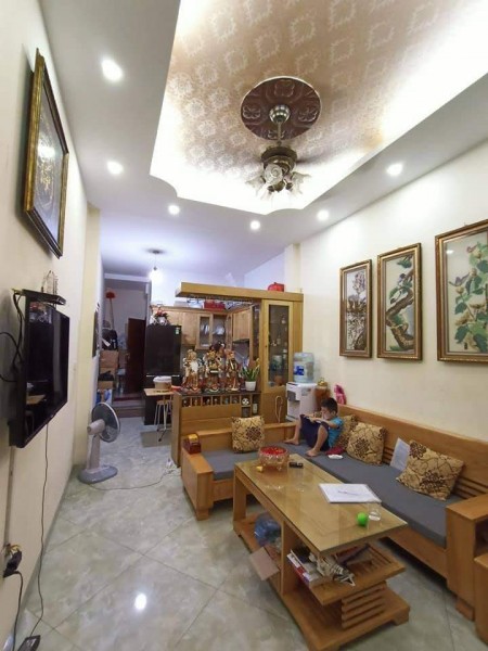 Nhà đẹp NGỌC THỤY,Chủ Nhà cần Bán Gấp 35m2, 5T, giá 2,75 tỷ