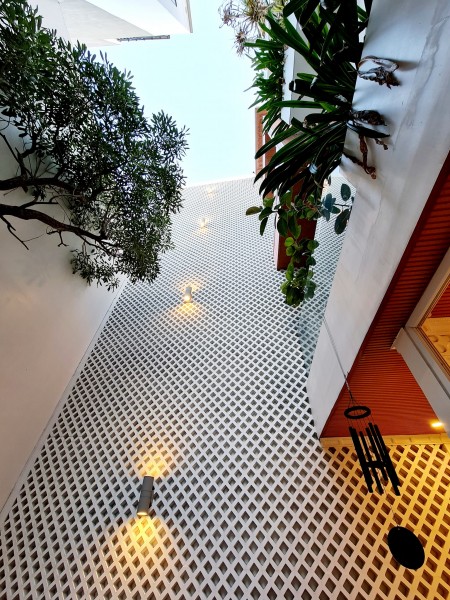 Siêu HOT nhà đẹp kiểu Village, 5 tầng (4x16) Tặng Full nội thất xịn xò, chỉ 7,8 tỷ