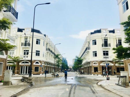 Đi đến slide 2