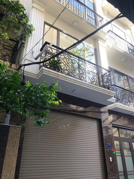 Nhà đẹp Cầu Giấy, Kinh doanh vô đối, ô tô đỗ vào nhà LH 0966131292