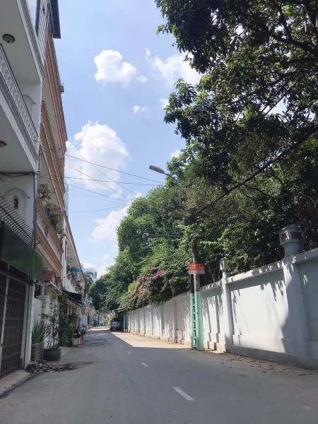 Bán nhà Dương Quảng Hàm, Phường 5 Gò Vấp, dt 44m2, giá 5.3 tỷ TL