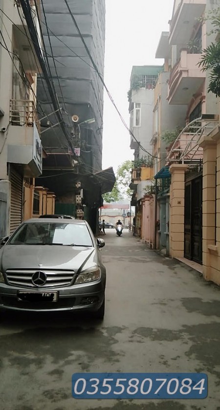 Bán nhà Lê trọng Tấn 40m2, nhà 4 tầng ô tô vào nhà , kinh doanh, văn phòng, cách phố 8m
