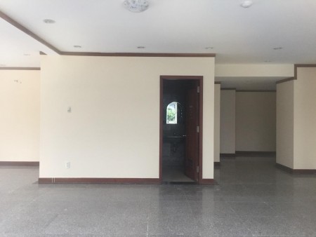 Cho thuê shop house CC Hoàng Anh An Tiến 188m2. Vừa ở vừa kinh doanh cực kỳ thuận tiện.