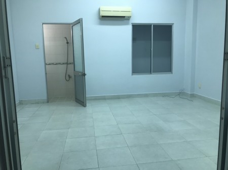 Cho thuê nhà hẻm xe Phan Đăng Lưu phường 3 Phú Nhuận
