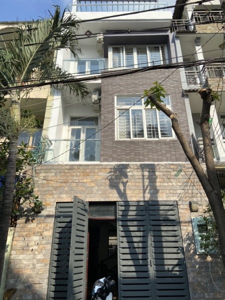 Nhà Bình Lợi, 5x18m, 3 sàn sân thượng, 4 phòng full máy lạnh, nhà đẹp.
