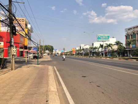 Bán gấp lô đất 20x100m MTQL 14 gần Trung tâm y tế Tp Đồng Xoài Bình Phước