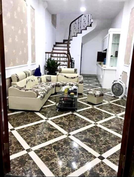 Bùi Ngọc Dương, MT 4m, Ô tô đỗ cổng, 5.5 tỷ