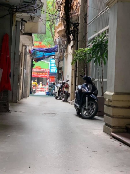 Bán nhà lô góc, phố Thái Hà, 38m2 *5T, kinh doanh, cách 1 NHÀ ra MP.
