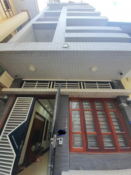 Bán nhà phân lô ngay tại đường Lê Trọng Tấn, Phường Khương Mai, Thanh Xuân. Diện tích 60m2. Giá 11.5 tỷ