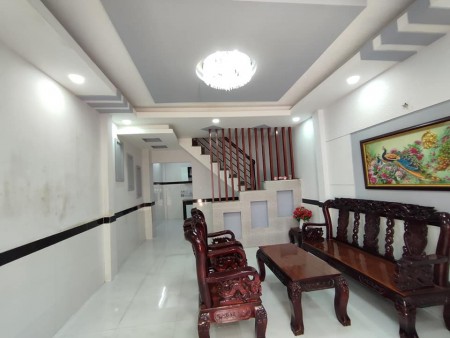 Nhà Hiếm, Giá rẻ HXH Đường 51, Phường 14, Gò Vấp, 45m2, 2 Tầng, giá 3.75 tỷ
