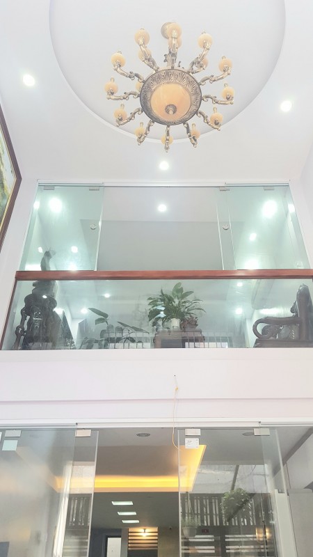 Bán nhà mặt phố Thành Thái 62mx4t lô góc kinh doanh Dịch Vọng Cầu Giấy 0969040000.