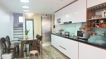 Bán nhà Trần Khát Chân, 6 tầng, Thang máy, Gần Phố, Nhà mới nhỉnh 6 tỷ. Lh 0902229291.
