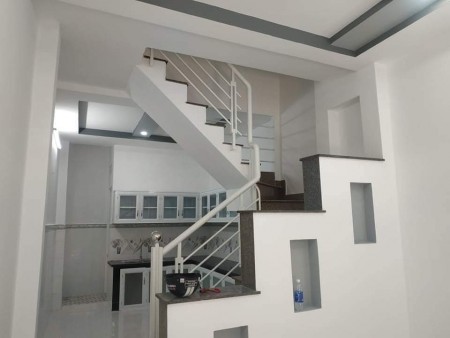 Bán gấp nhà Phú Thọ Hòa, Tân Phú, 36m2, 2 lầu, gần chợ, giá rẻ.