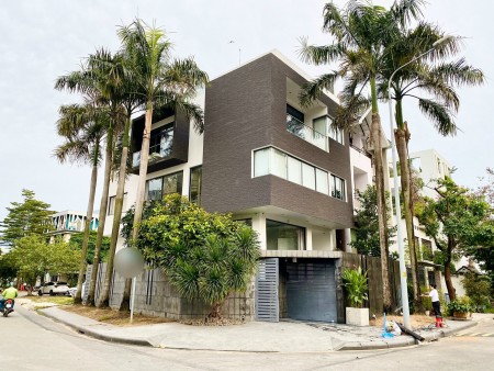 CHO THUÊ VILLA 200M2 HẦM 3 LẦU 4PN FULL NT AN PHÚ QUẬN 2