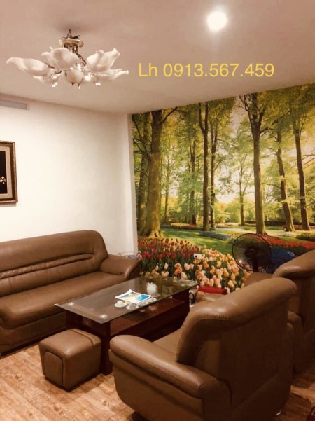 Gần 3 tỷ có nhà 5 tầng, ngõ ô tô tải, 20m ra phố, gần cầu Long Biên.