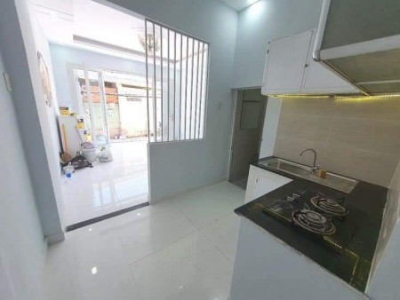 Cho thuê 1 Trệt + 1 Lầu 2 PN hẻm 257 Nguyễn Thị Thập, Quận 7