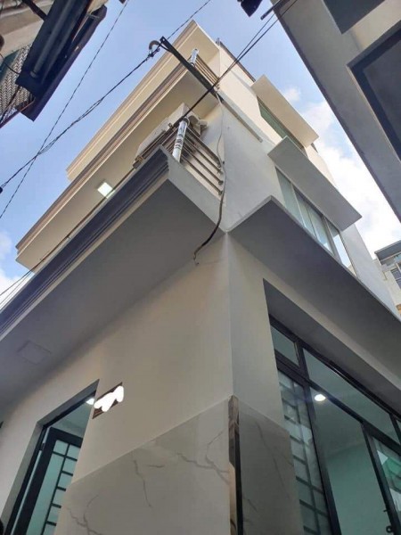 Bán nhà gấp ngay cầu kho trung tâm Quận 1, giá 2tỷ750.