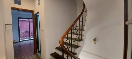 Hoàng Liệt 5 tầng, hưởng trọn tiện ích KĐT Linh Đàm kiểu mẫu dt 31m2 giá 2.9 tỷ