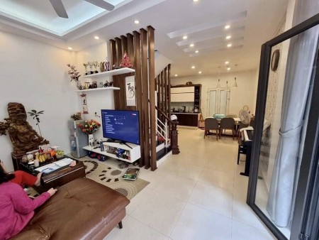 CẦN BÁN BIỆT THỰ SÂN VƯỜN dt 71M2 5 TẦNG HOÀNH TRÁNG NỘI THẤT SANG TRỌNG PHỐ QUAN NHÂN
