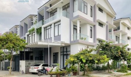 BÁN NHÀ 4 TẦNG TRUNG TÂM TP HUẾ - COVID 19 - CƠ HỘI SINH LỜI AN TOÀN