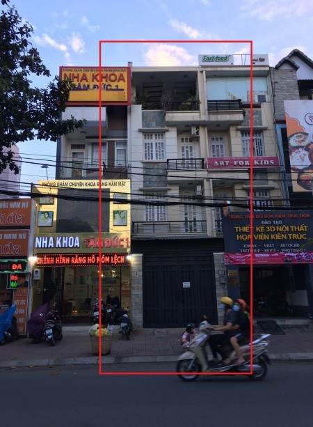 Nguyễn Hồng Đào. dt: 4,5 x 18 - trống suốt + gần chợ