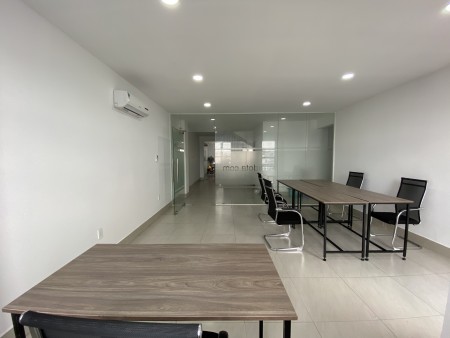 Cho thuê văn phòng làm việc Cityland Park Hills có thang máy