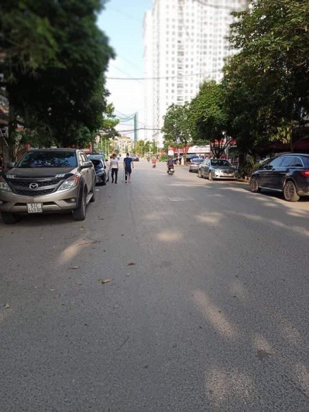 Bán Nhà liền kề Đại Kim Lô Góc Vỉa Hè kinh doanh giá 11 tỷ