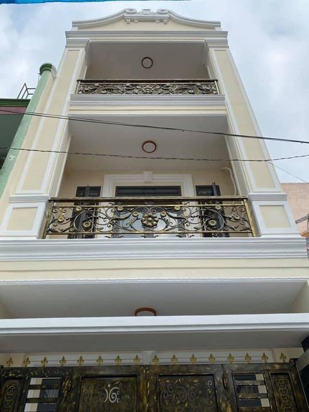 Bán nhà MẶT TIỀN đường Nguyễn Thái Bình, P12 Tân Bình, DT 4.5x24m, nở hậu 6m GIÁ 19 TỶ